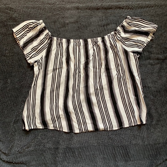 Striped off shoulder blouse - Picture 1 of 7
